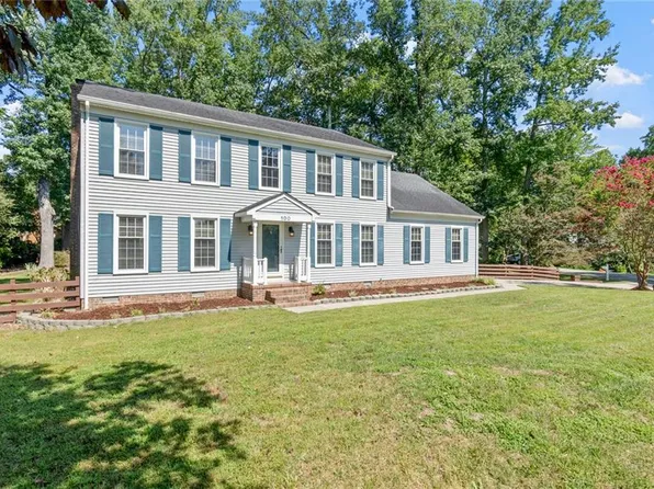 100 Chestnut Ct, Yorktown, VA 23692