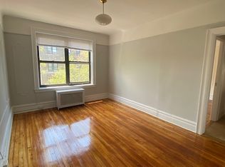 325 68th St APT 3F, Brooklyn, NY 11220