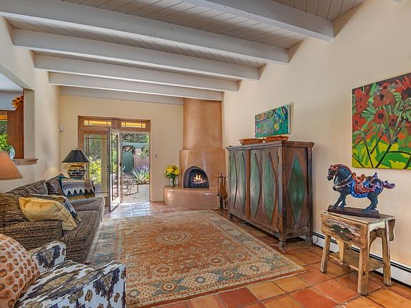 5th image of 937 Vista Jemez Ct