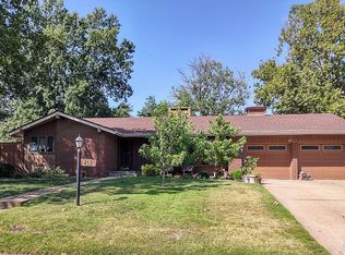 452 Queens Rd, Salina, KS 67401