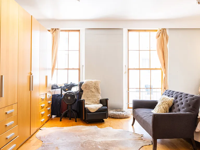 111 W 17th St #PENTHOUSE — Photo 10