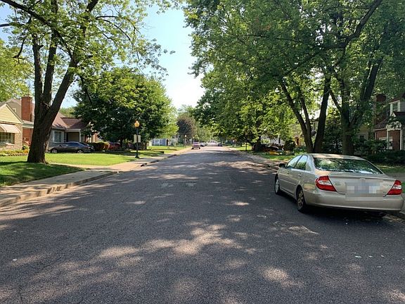 5th image of 904 E Fairoaks Ave