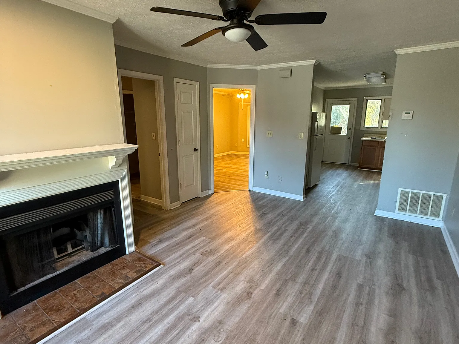 2790 Country Ct SE — Photo 4