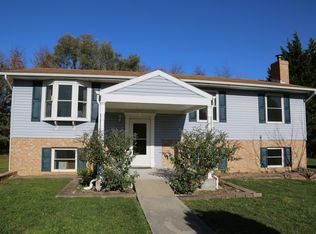45 Gilmer Ct, Inwood, WV 25428