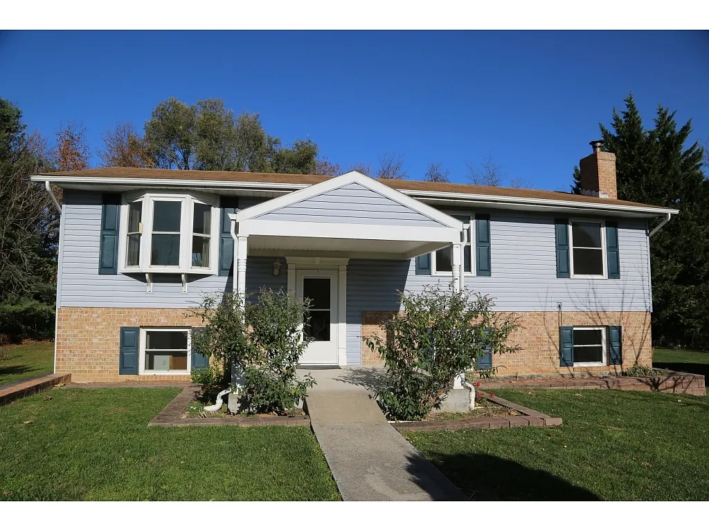 45 Gilmer Ct photo 1