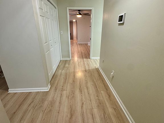 4th image of 303 Long Leaf Dr