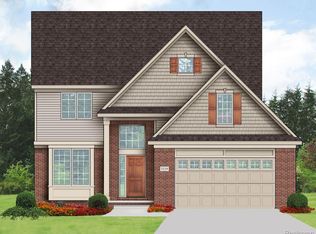 8670 Sawgrass Ln, White Lake, MI 48386