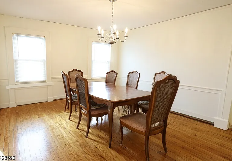 15 Edgar St #A — Photo 7