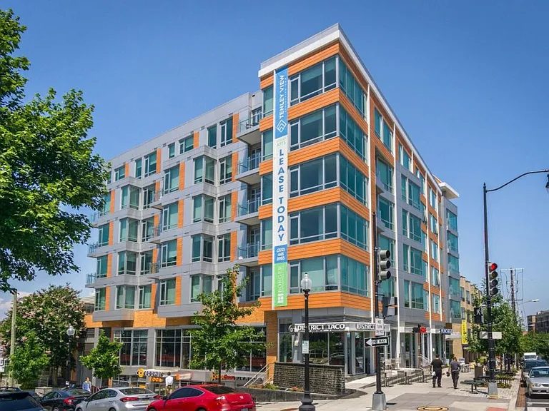 Tenley View Apartments — Photo 10