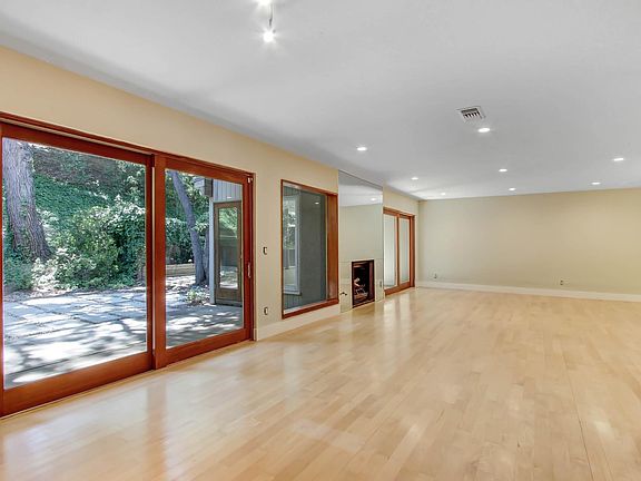 5th image of 2759 Claray Dr