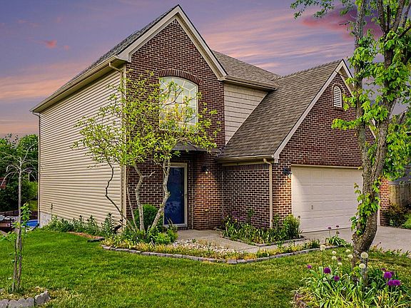 2nd image of 305 Primrose Cir