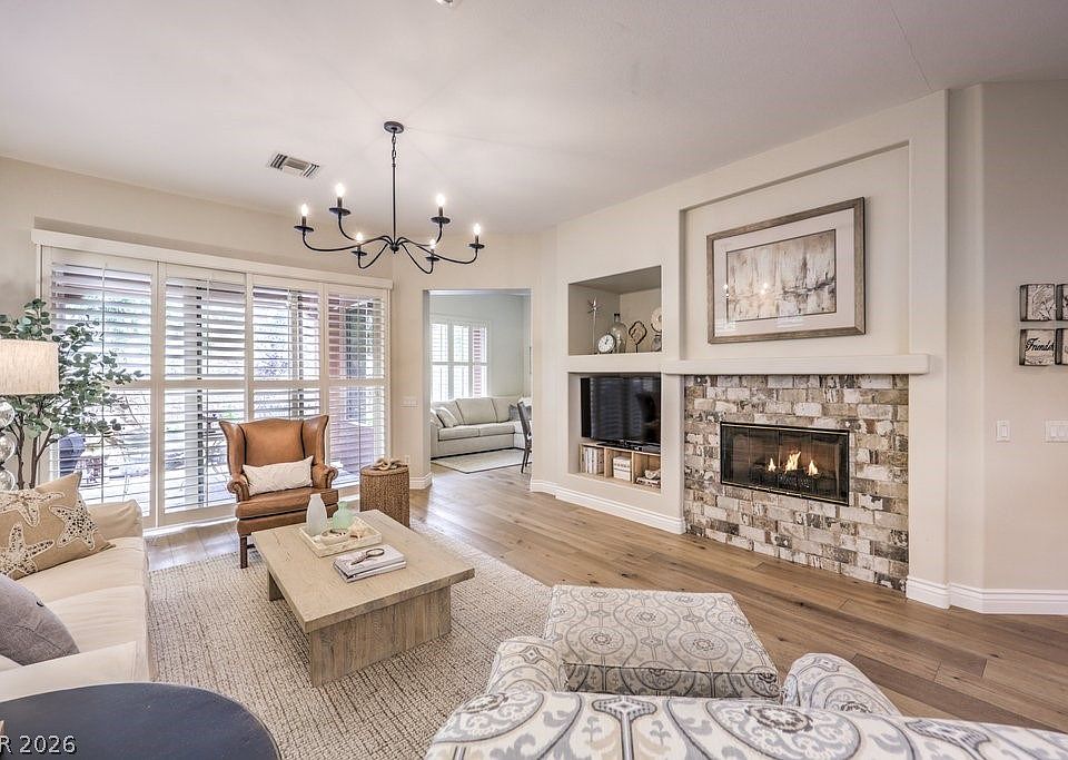 1st image of 26 Emerald Dunes Cir