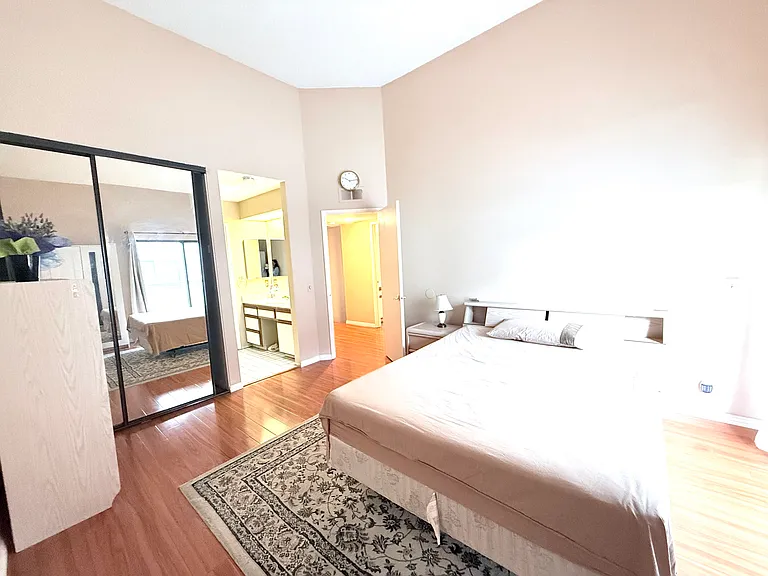 753 Park Shadow Ct — Photo 13