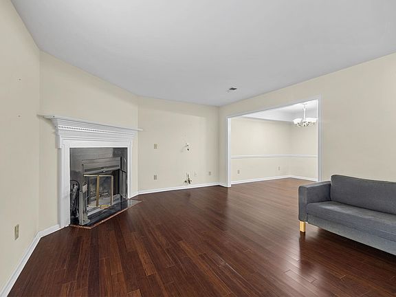 2nd image of 164 Buckstone Ln