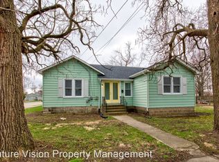 195 E 1st St, Coal City, IL 60416