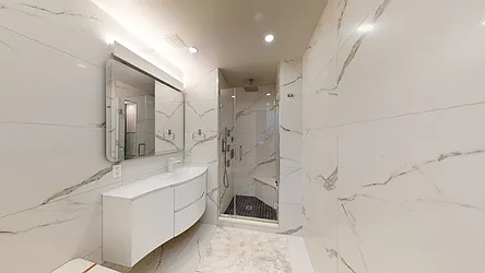 Sold by Diamond Real, Inc.