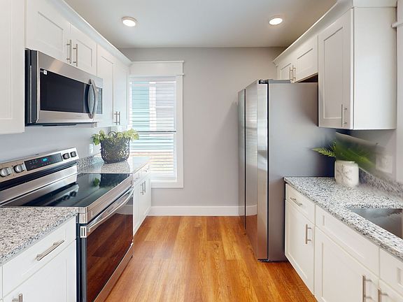 2nd image of 1704 Highland Ave