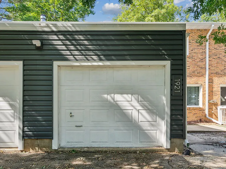 1867-1931 Pinehurst Ct — Photo 5