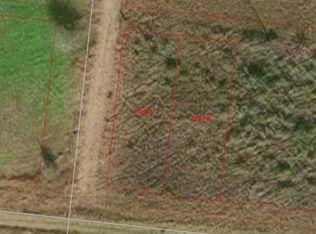 710-712 W Denver St, Seadrift, TX 77983