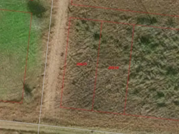 710-712 W Denver St, Seadrift, TX 77983