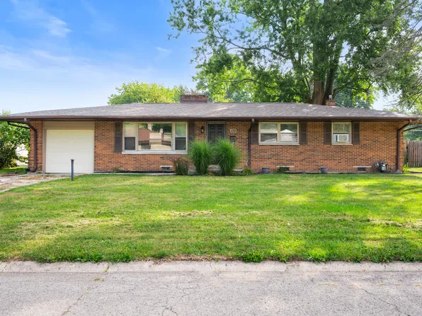 132 Millcreek Dr, Chesterfield, IN 46017