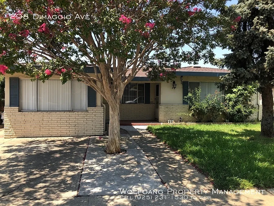 298 Di Maggio Ave photo 1