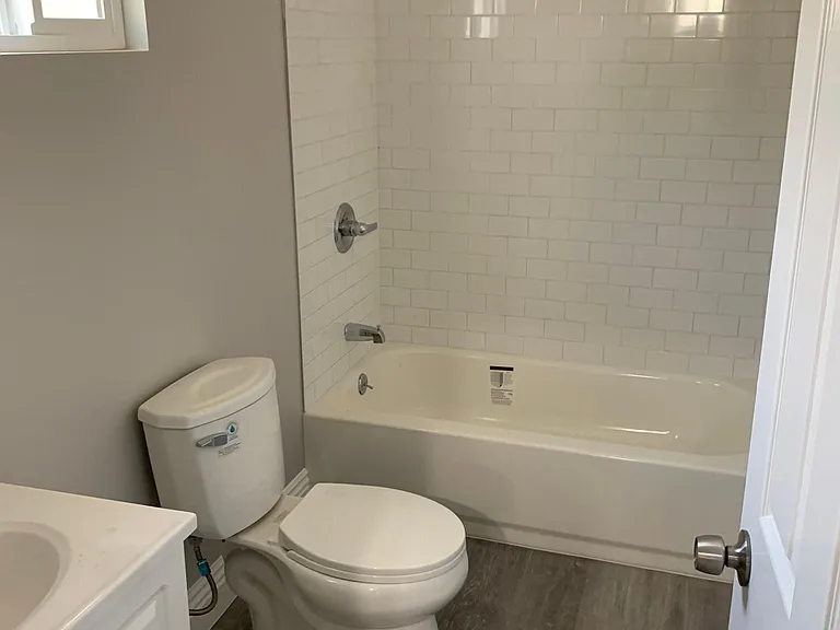 822 N Ridgewood Pl #BACK — Photo 8