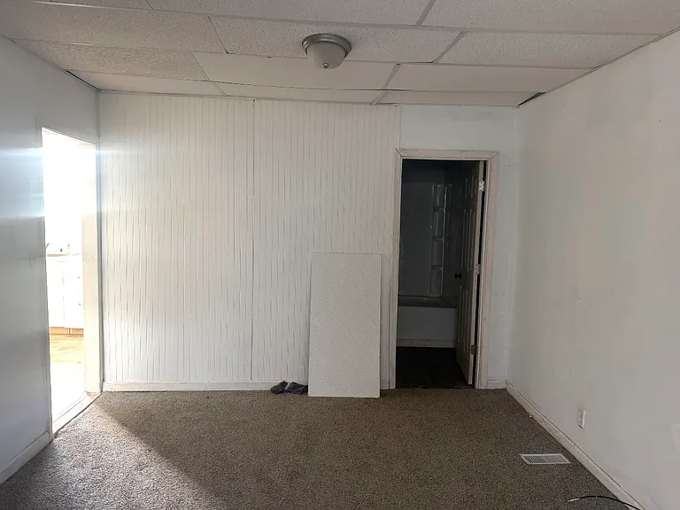 1522 W Widenham St — Photo 8