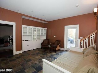5700 Oak Hill Pl, Alexandria, VA