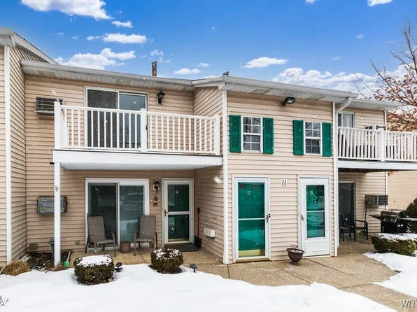 11 Sunmist Sq APT D, Buffalo, NY 14228