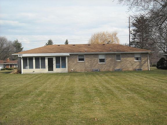 4th image of 6066 Plainfield Ave