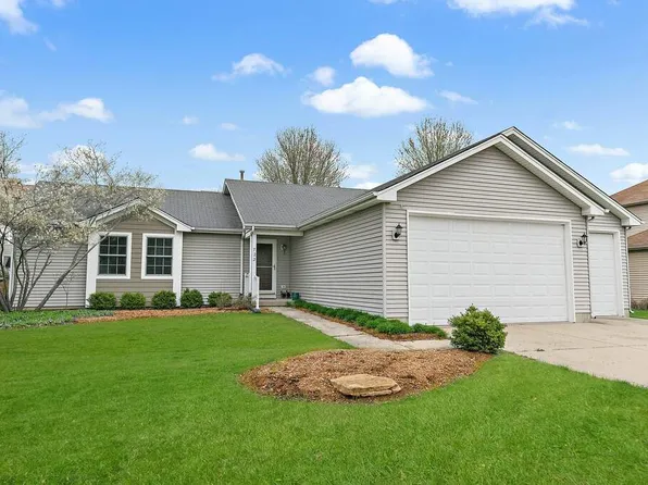 722 Tiller St, Elburn, IL 60119