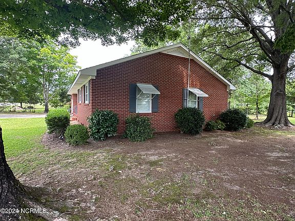 5th image of 702 Darden Drive