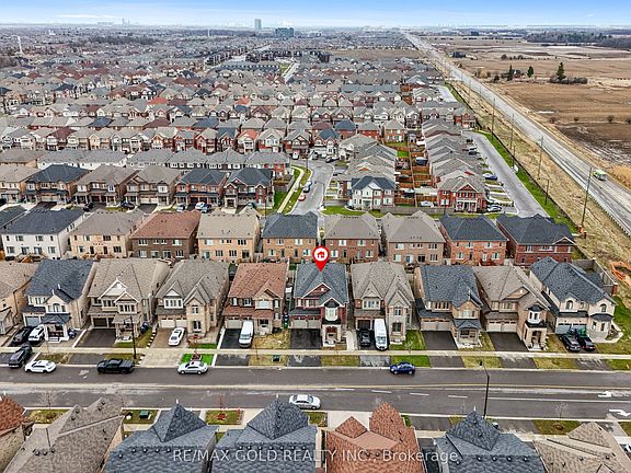 4th image of 9 Goderich Dr