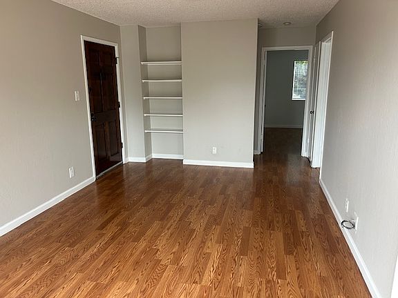 2nd image of 31 Thomas Ave APT 1