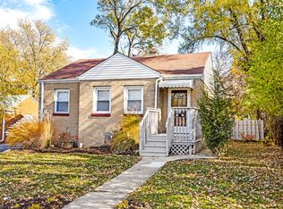 1912 N Raynor Ave, Crest Hill, IL 60403