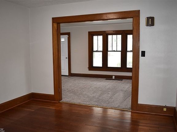 2nd image of 314 Beaver Ave NE