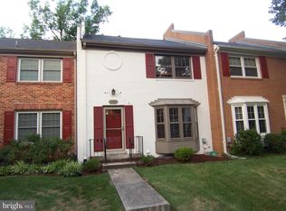 6005 Queenston St, Springfield, VA 22152