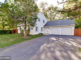 105 Dove Tree Ct, Sterling, VA 20164