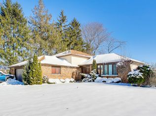 749 Old Farm Rd, Matteson, IL 60443