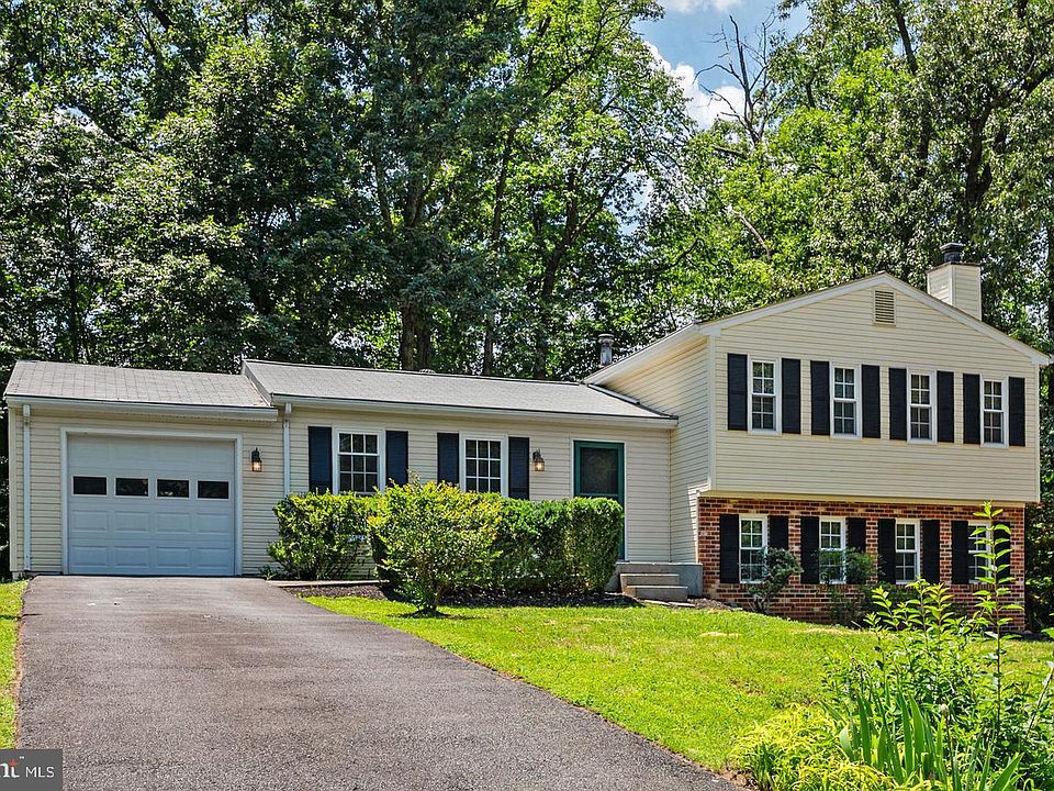 1st image of 2422 Ivywood Rd