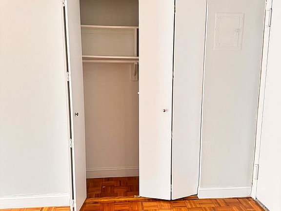 5th image of 4430 Douglaston Pkwy #4BA