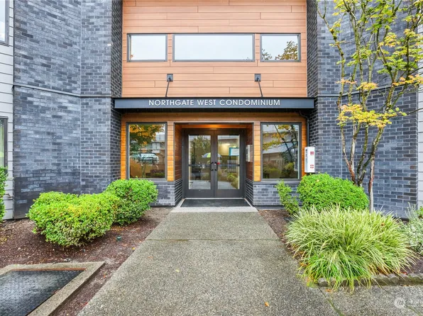11300 1st Avenue NE #212, Seattle, WA 98125