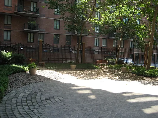 Rented by Level Group | media 11