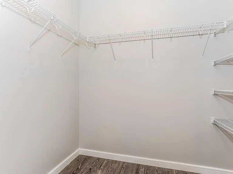 Westledge Apartments — Photo 23