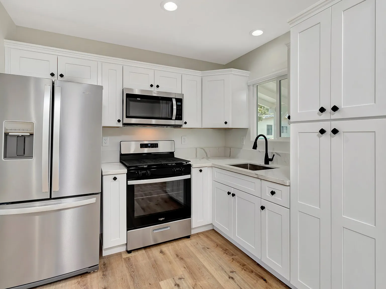 Studio, 275 sqft, $1,700 — Photo 2
