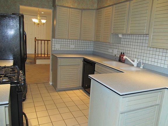 5th image of 1241 N Regency Dr