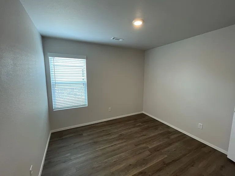 3217 E Ricky Dr — Photo 7