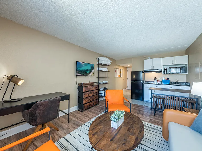 Reno Regency Apartments — Photo 15