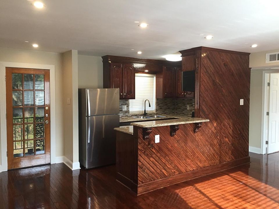 1st image of 5735 Gaston Ave APT 217